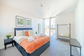 1 chambre, bureau, fer et planche à repasser, Wi-Fi