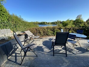 تناول الطعام بالخارج