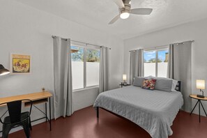 2 bedrooms, desk, iron/ironing board, free WiFi