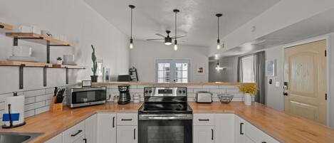 Fridge, microwave, oven, stovetop