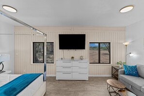 1 dormitori, escriptori, planxa i posts de planxar i wifi gratuïta 