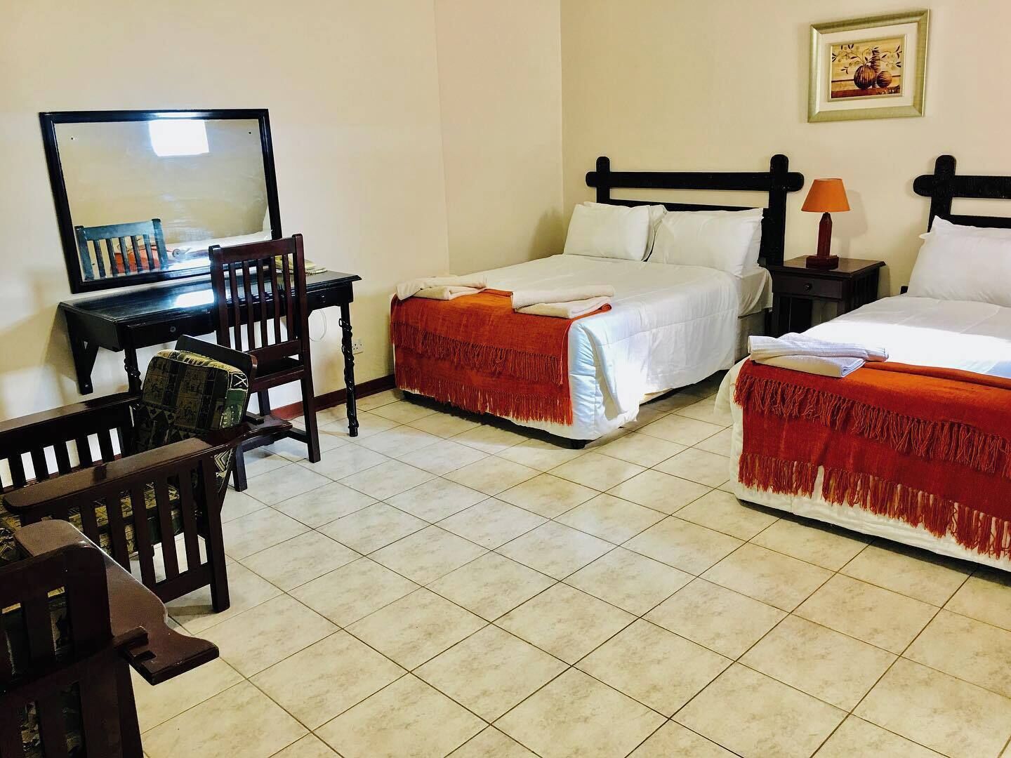 Comfort Twin Room | Individually decorated, individually furnished, desk, laptop workspace