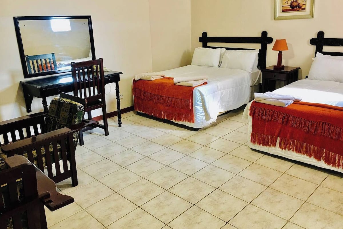 Comfort Twin Room | Individually decorated, individually furnished, desk, laptop workspace