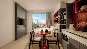 Studio Kota, balkon | Seprai katun Mesir, seprai premium, bantalan ekstra lembut, dan brankas