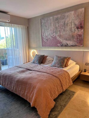 2 quartos, ferros/tábuas de passar roupa, Wi-Fi de cortesia