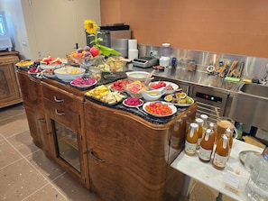 Breakfast buffet