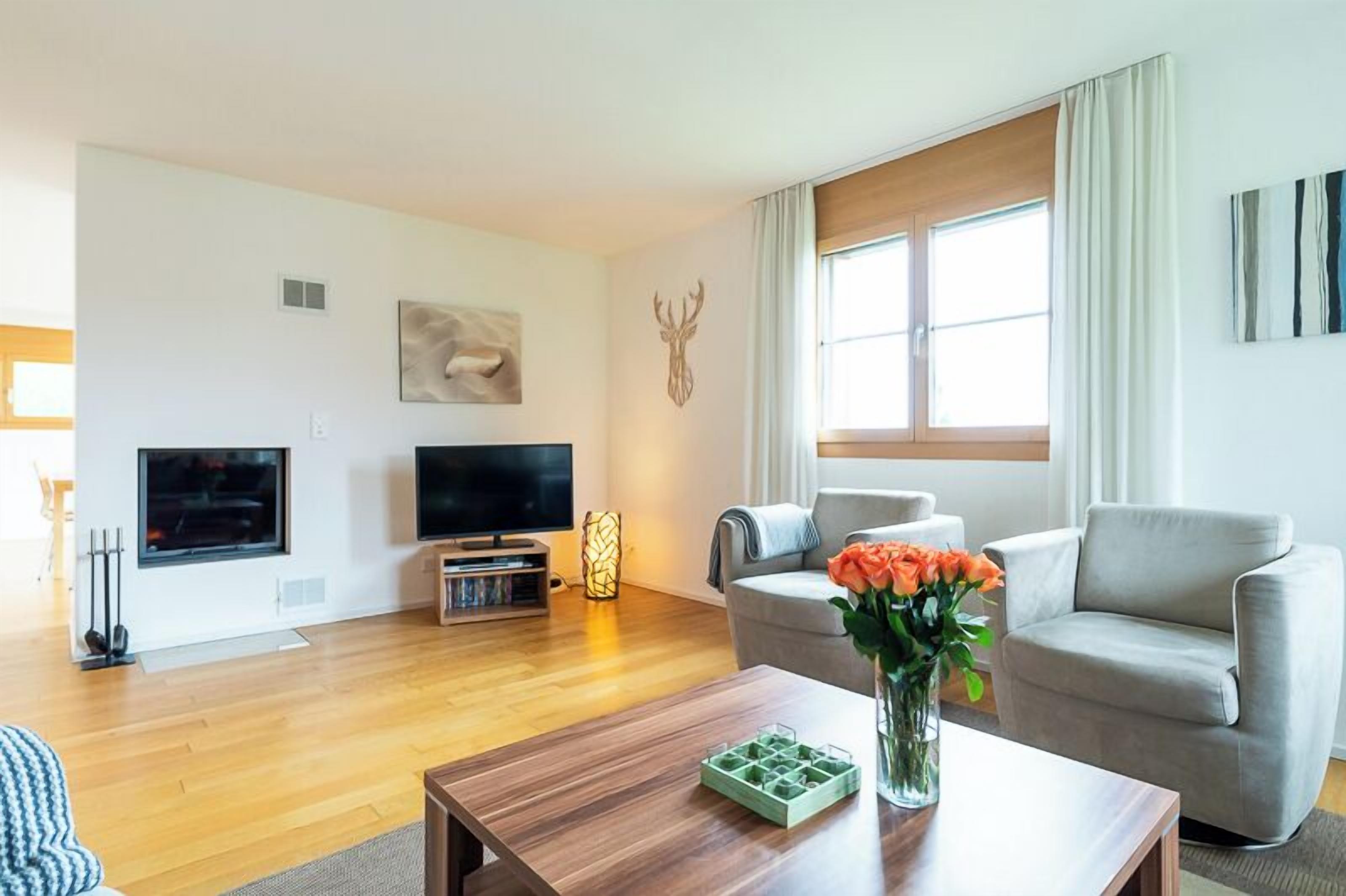 Apartment Survesta, Approx. 120m2 Located Just Outside The City Center Of Flims. - Laax