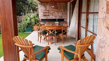 Apartamento básico | Opções para refeição ao ar livre