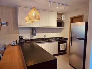 Basic Apartment | Private kitchen