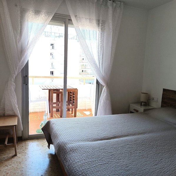 1 bedroom, iron/ironing board, bed sheets