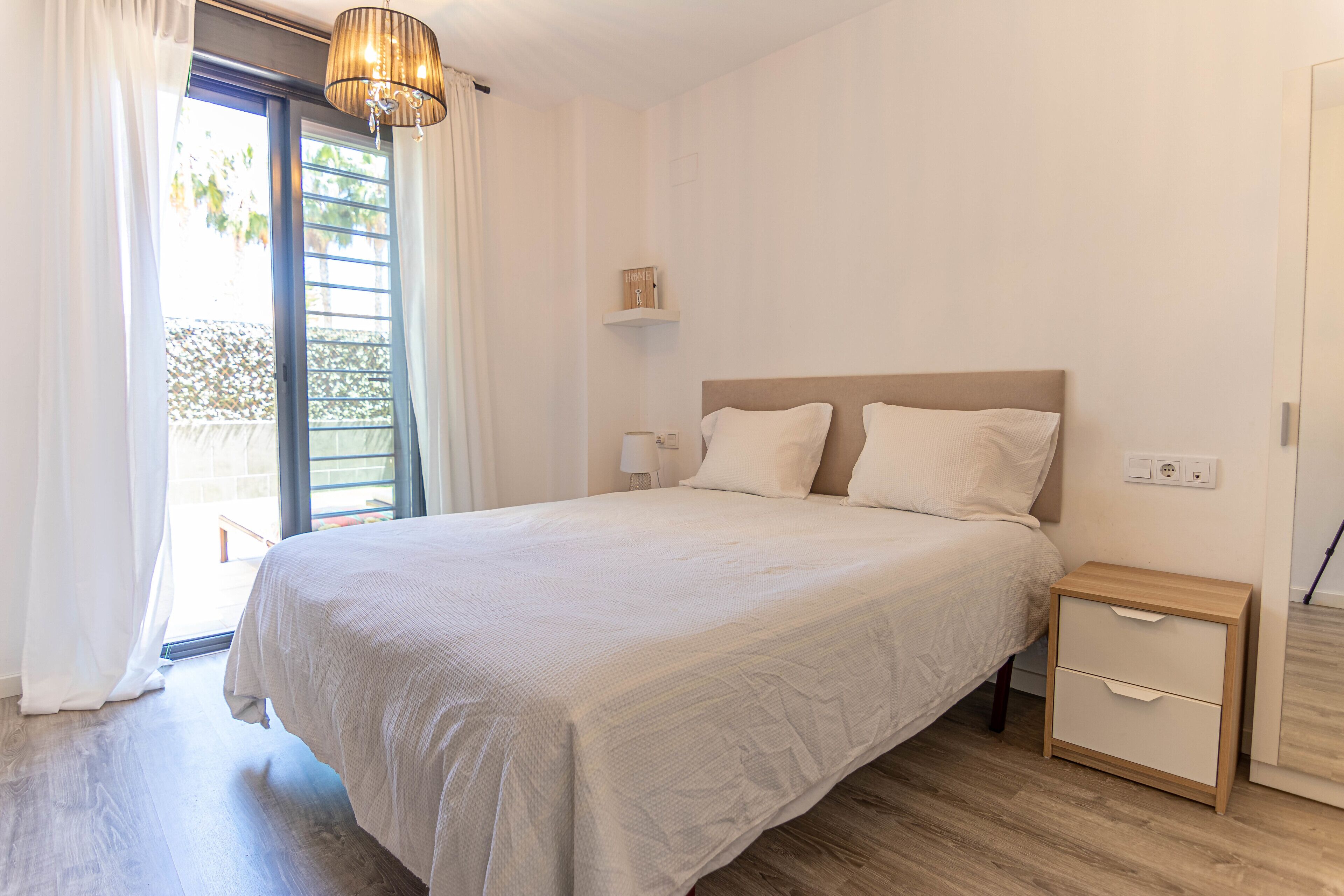 3 bedrooms, iron/ironing board, travel crib, free WiFi