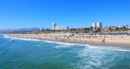 Spanish-Style Retreat with Pool in LA