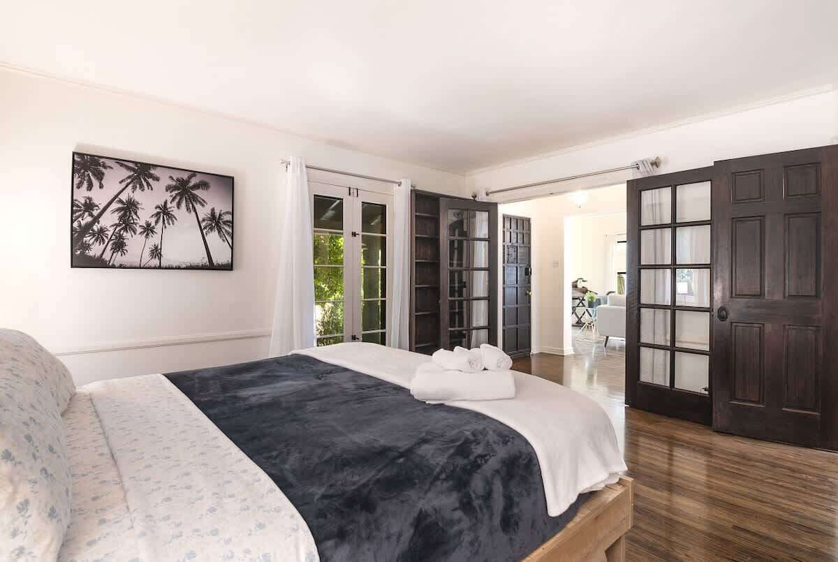 3 chambres, fer et planche à repasser, lit parapluie, Wi-Fi