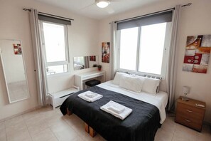 3 多间卧室、办公桌、熨斗/熨衣板、免费 WiFi