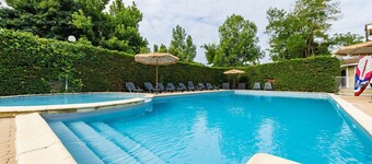 Le Cocon du Cèdre - Terrace - Swimming pool