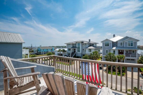 ICW views Overlooking the Carolina Beach Canal - Ruffians Roost (Carolina Beach)