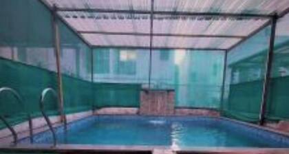Villa with a pool perfect holiday home stay with friends and family