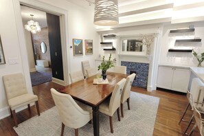Dining - Tree-Lined Tranquillity - DC Family Retreat (Washington)