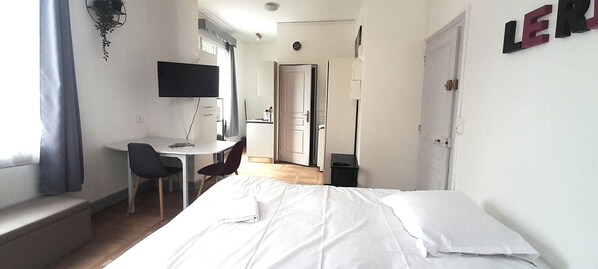 1 bedroom, iron/ironing board, WiFi, bed sheets