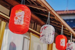 تفاصيل الفندق من الخارج