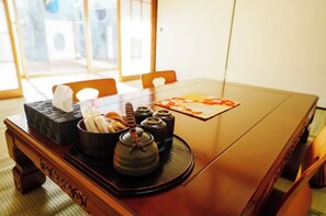 تناول الطعام