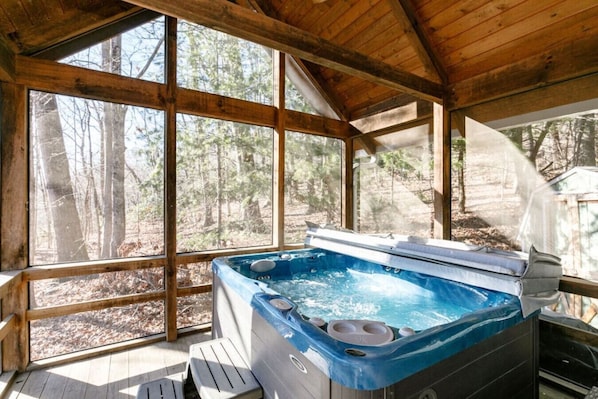 Bain à remous intérieur