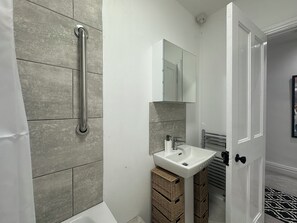 مجففات شعر، ورق حمّام