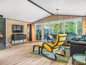 TV, fireplace - "Emelrik" - 2km from the sea by Interhome (Saltum)