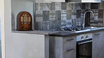 Economy Double Room | Private kitchen | Full-sized fridge