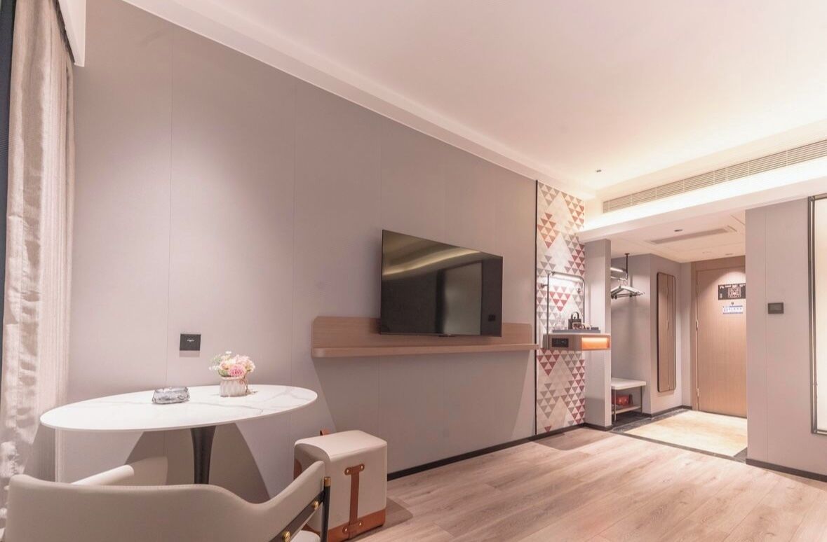 Twin Room, River View | Blackout drapes, free WiFi