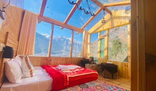 Manali Treehouse And Cafe