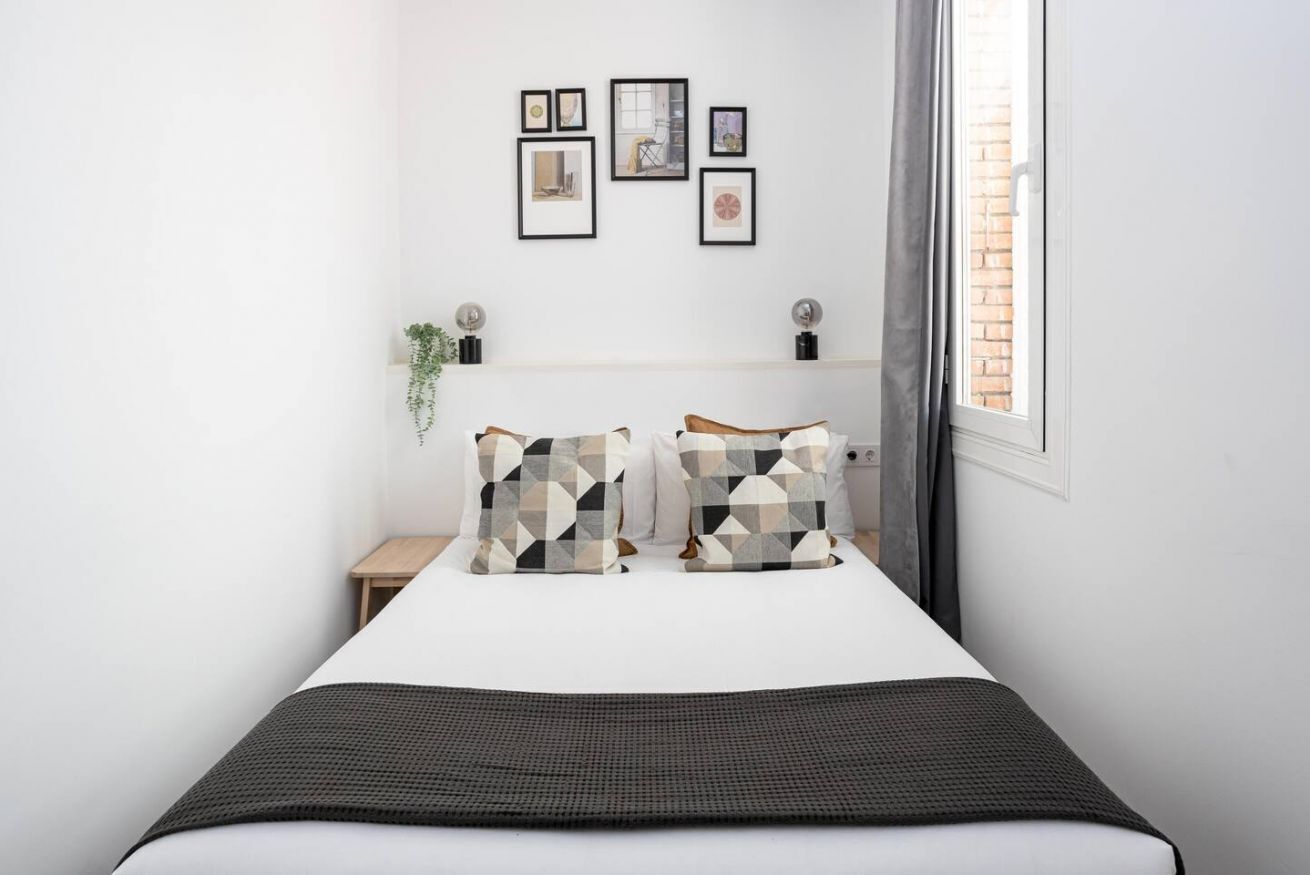 1 dormitorio, tabla de planchar con plancha, cuna de viaje y wifi gratis