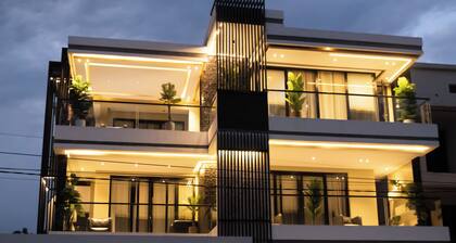 SAFE HEAVEN APARTMENT
Nice 3-bedroom apartment with WIFI in Gisenyi