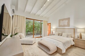 5 bedrooms, in-room safe, iron/ironing board, free WiFi