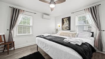 10 bedrooms, iron/ironing board, WiFi, bed sheets