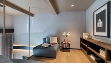 Blackout drapes, iron/ironing board, free WiFi