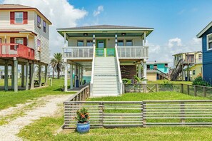 Exterior - Surf & Turf, Laid Back Slice of Island Life (Surfside Beach)