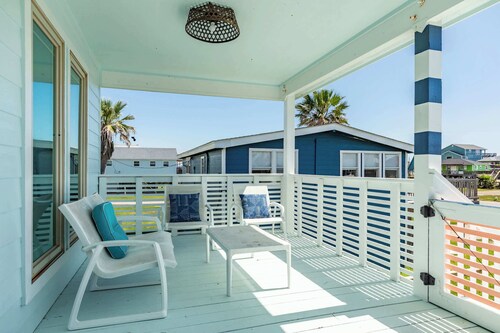 Surf & Turf - Laid Back Slice of Island Life