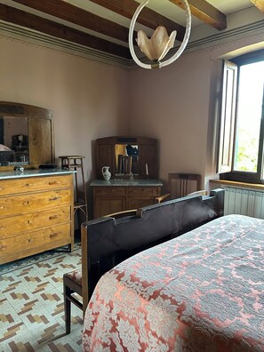 4 camere, ferro/asse da stiro, Wi-Fi, lenzuola