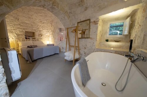 Charming and design trullo villa: exclusive pool, nature and total privacy