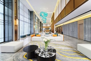 Lobby lounge - Harris Hotel & Suites Nagoya Batam (Batam)