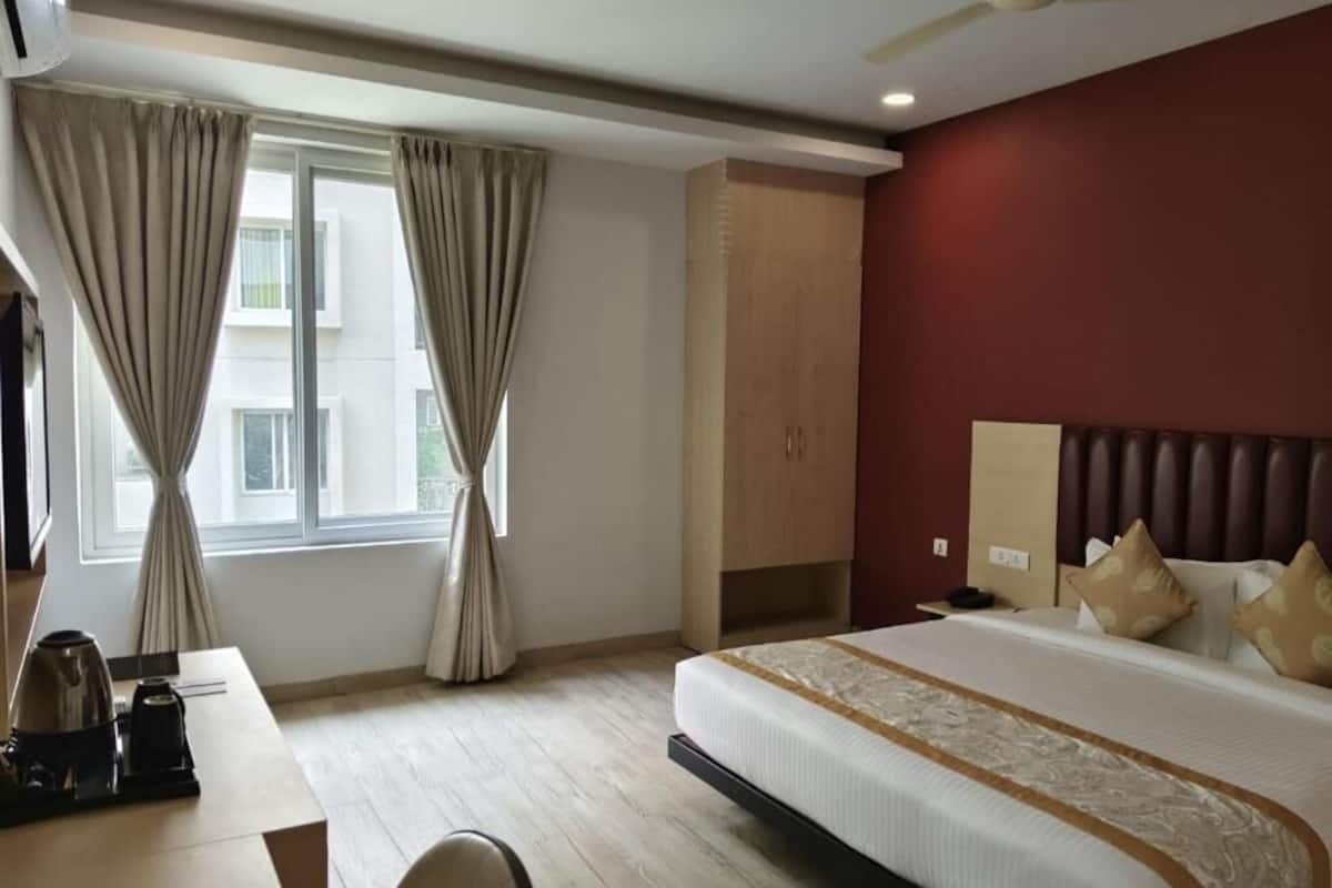 Minibar, Schreibtisch, kostenloses WLAN, Bettwäsche