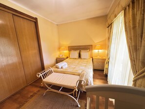 4 camere, Wi-Fi, lenzuola