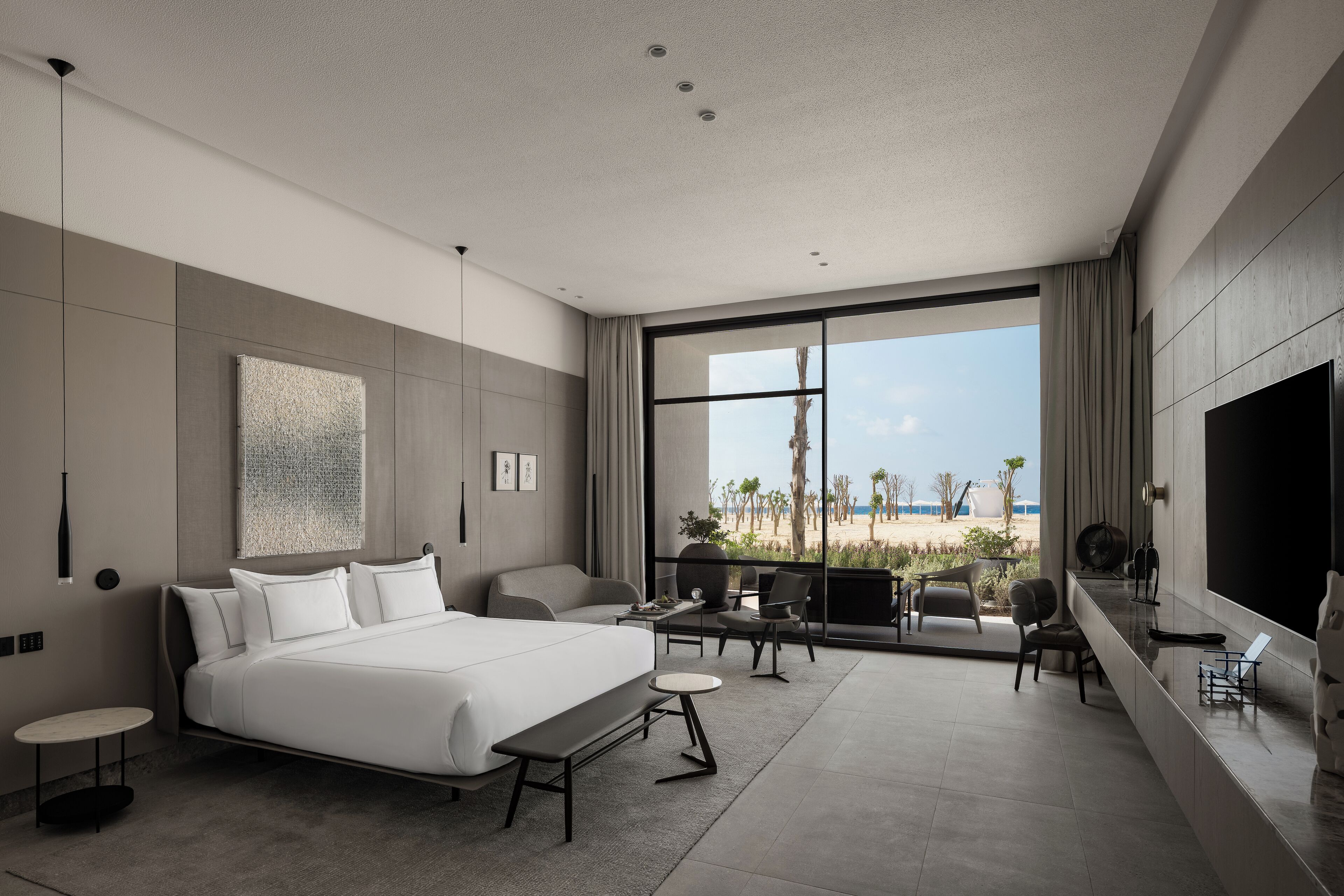 Grand King Sea View - Direct Beach Access | エジプト綿のシーツ、高級寝具、羽毛の掛け布団、低反発ベッド