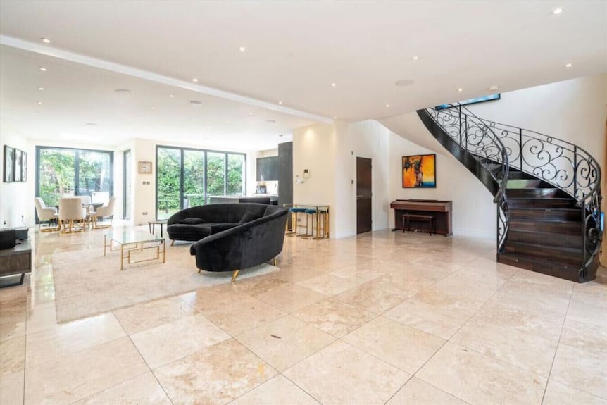 Luxury House In London - Kingston upon Thames