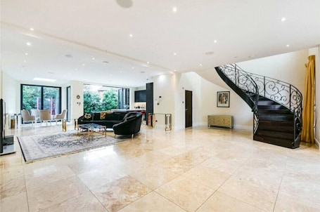 Innenbereich. Luxury House in London