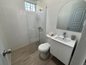 Economy Studio, Mountain View | Bathroom