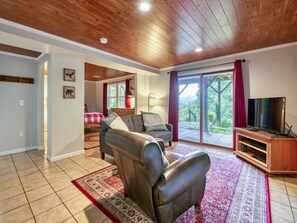 TV, fireplace, table football - Stare Way to Heaven -Secluded, 3BR,3BA, Hot Tub, Firepit (Maggie Valley)