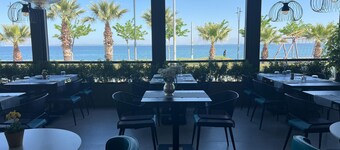 โรงแรม รูกา