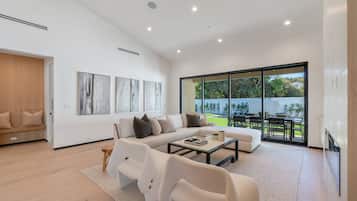 Luxury House, Multiple Beds, Pool Access, Pool View (Noble Modern) | Living area | 42-inch flat-screen TV with digital channels, fireplace